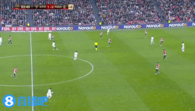 [图]东契奇空砍30+5+11詹姆斯17分 湖人惨败活塞